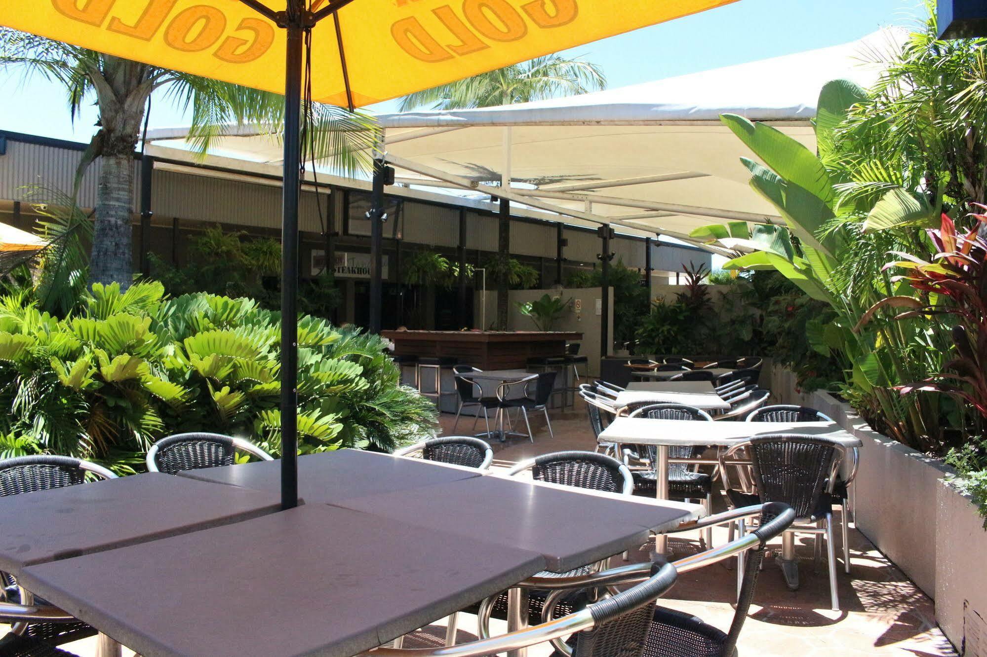 Tandara Hotel Motel Sarina Exterior photo